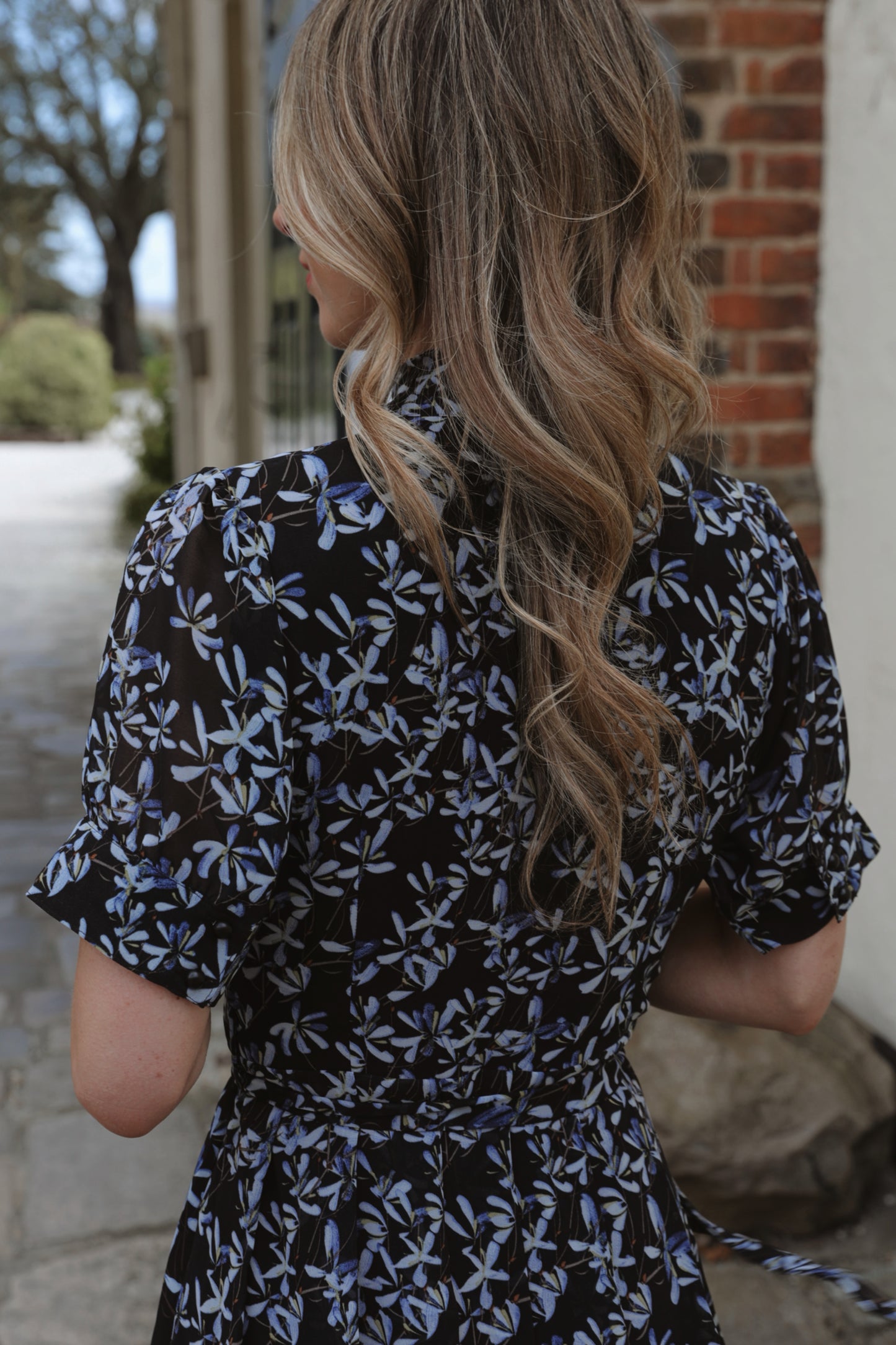 Blue and Black Bow Neck Short Sleeve Midi Dress