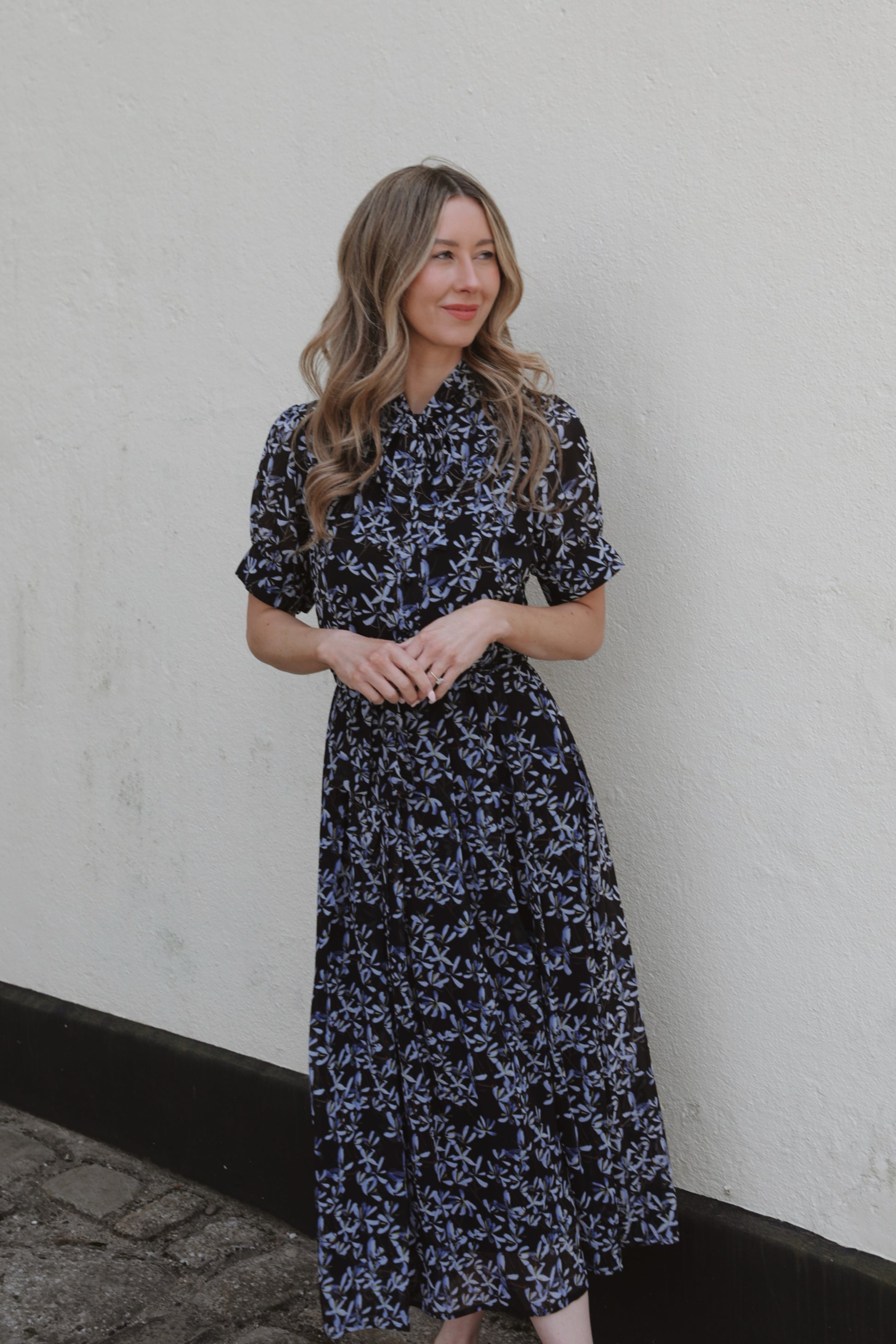 Blue and Black Bow Neck Short Sleeve Midi Dress She Goes Wear Blue and Black Bow Neck Short Sleeve Midi Dress She Goes Wear