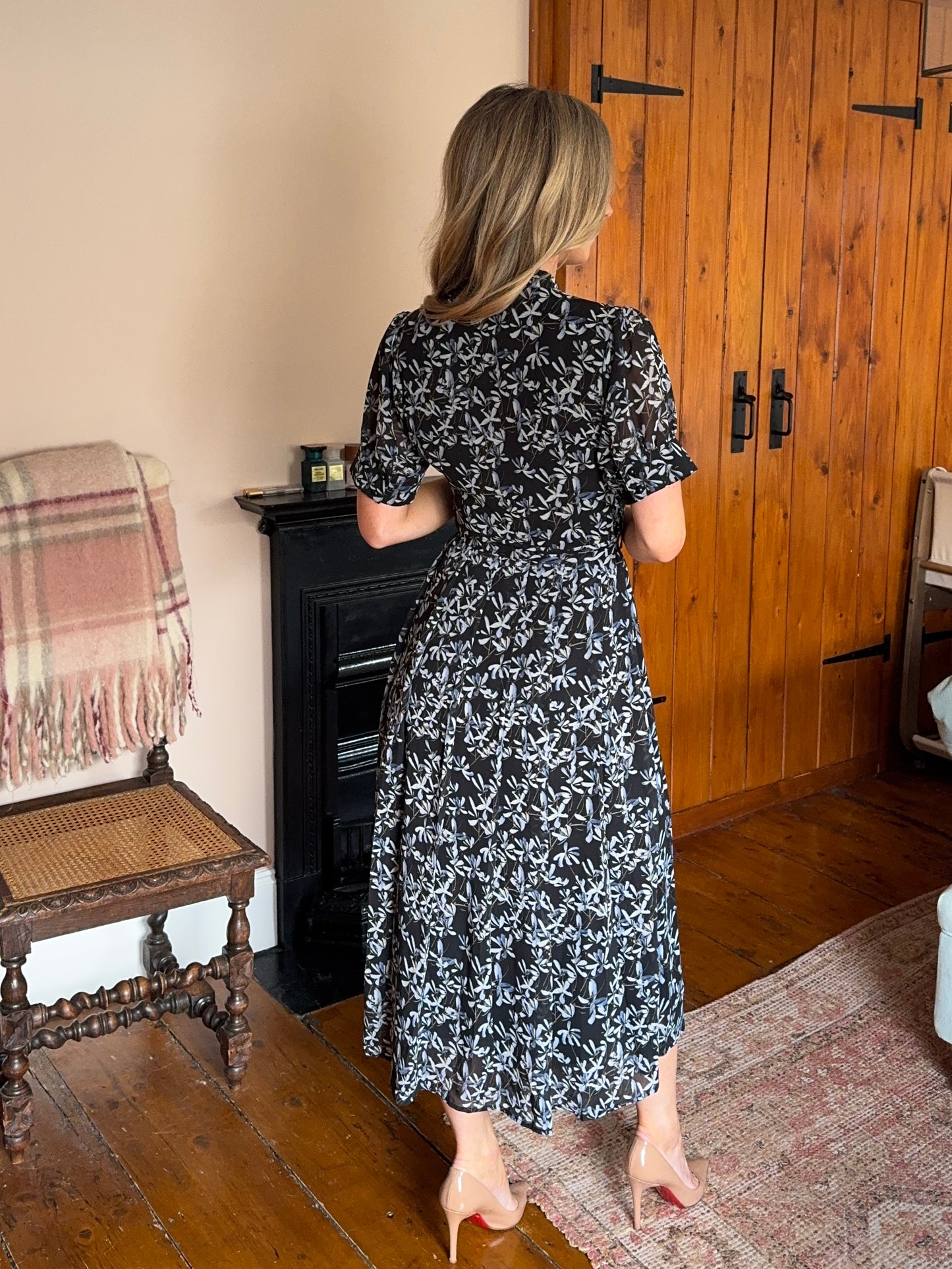 Blue and Black Bow Neck Short Sleeve Midi Dress